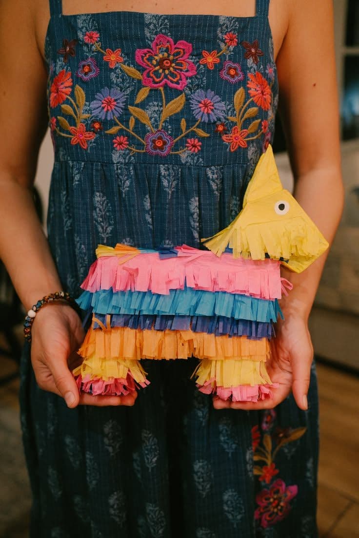 Mini Piñata Workshop: Design, decorate, and create your own colorful miniature piñata
