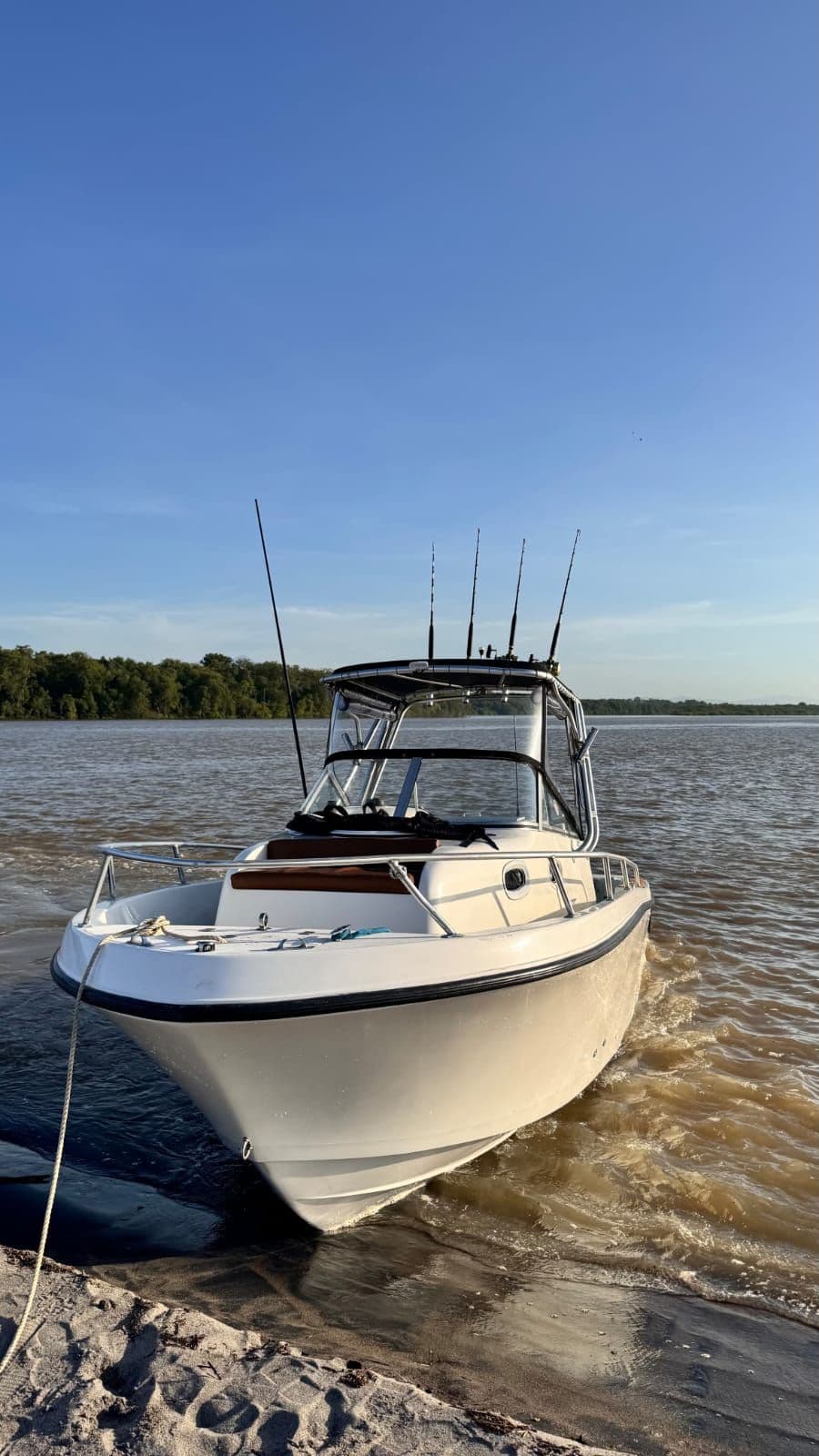 Yacht Tour to Isla Tasajera and Isla Colorada