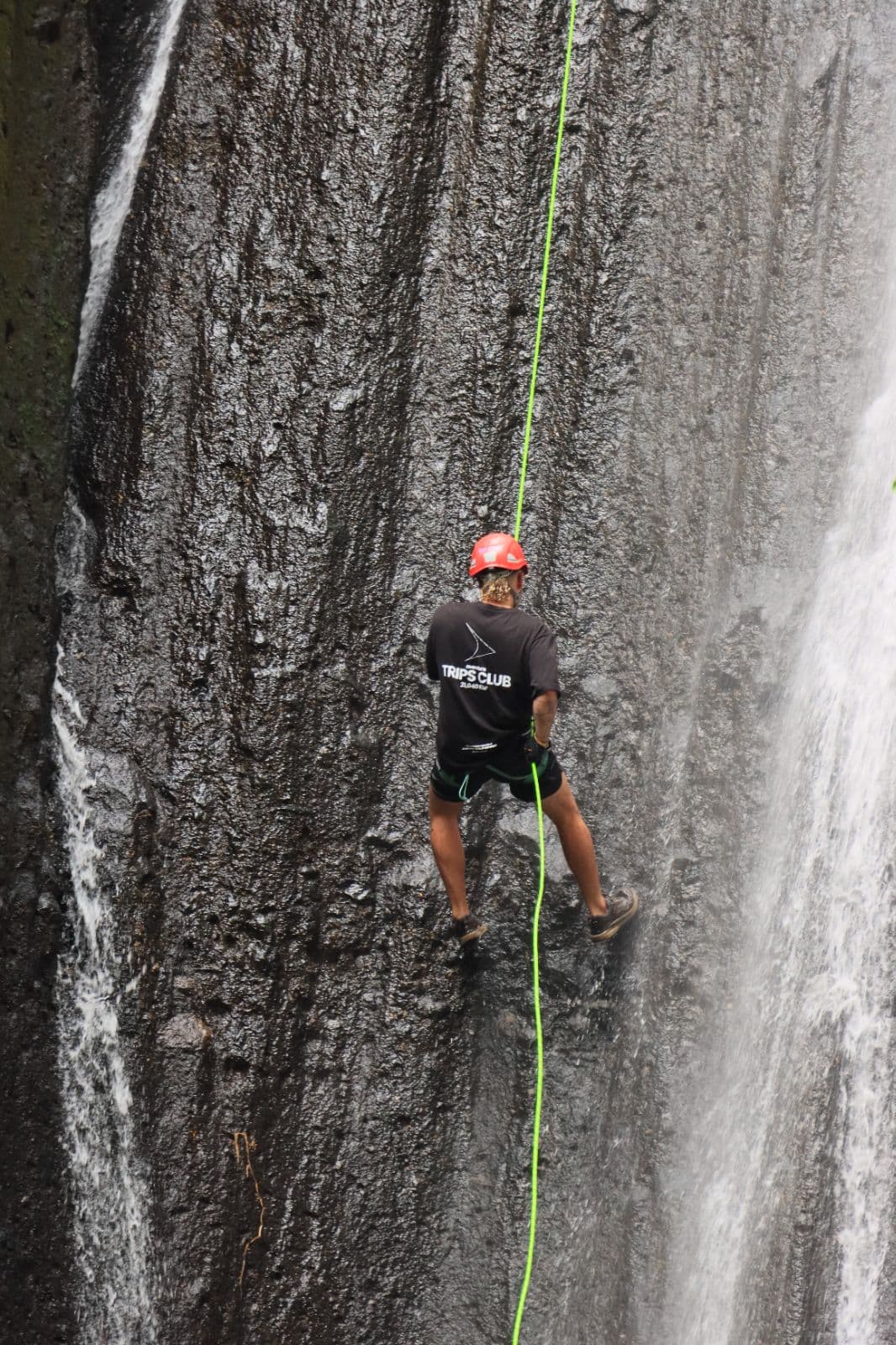 Rappel at Escuco Waterfall in Santo Domingo de Guzmán