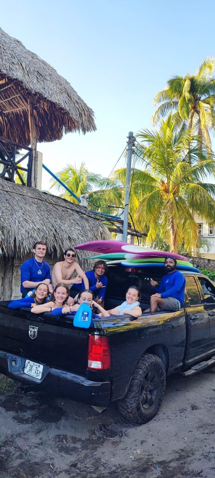 Surf Class for Beginners in El Tunco with Specialized Instructor