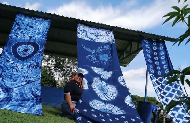 Only in Suchitoto, Indigo Workshop the Gold of the Mayans.