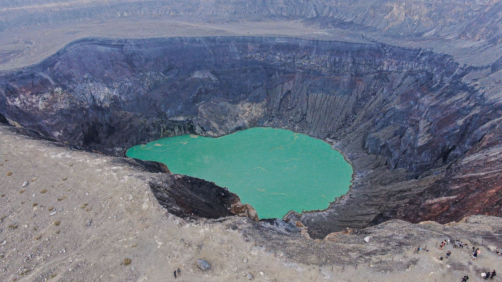 Guided Hiking in the Santa Ana Volcano Complex